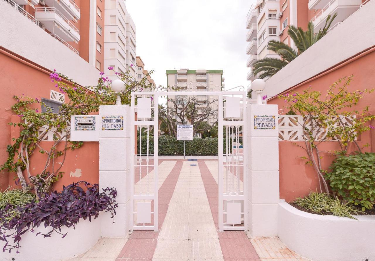 Apartamentos Marblau Las Alondras-Julio Y Agosto Solo Familias Gandía Buitenkant foto